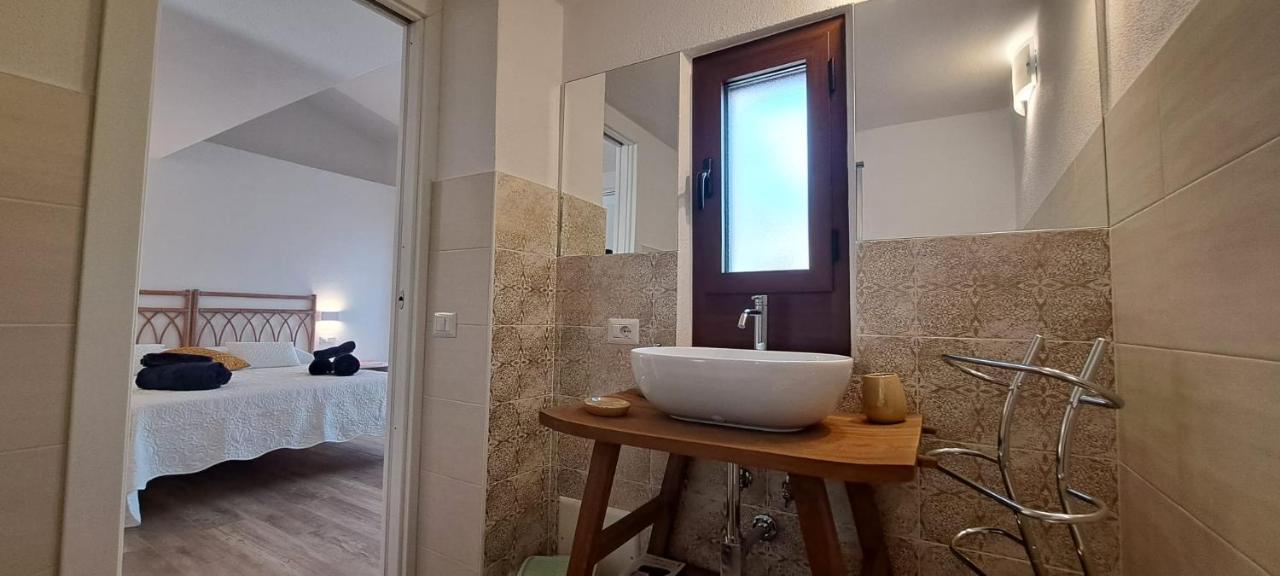 San Teodoro Rooms Exterior photo