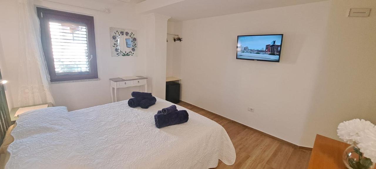 San Teodoro Rooms Exterior photo